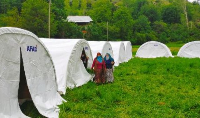Erzurum'da evleri yananlar için AFAD çadır kurdu