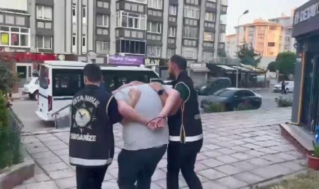 Esenyurt'ta site yönetimlerini ele geçiren şebekeye 4'üncü operayson: 22 gözaltı