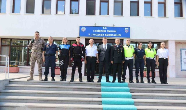 Eskişehir İl Emniyet Müdürü Yaman Ağırlar'dan Jandarma'nın 184'üncü Kuruluş Yıl Dönümü ziyareti