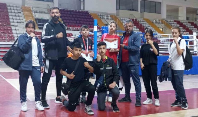 Fadime Sultan Demir'den Muay Thai şampiyonasında Türkiye ikinciliği