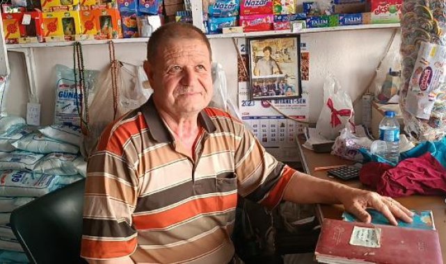 Gaziantep'te, 4 hayırsever depremzedelerin bakkal borcunu ödedi