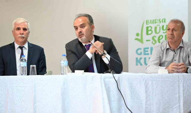 Gelecek gençlerle şekillenecek