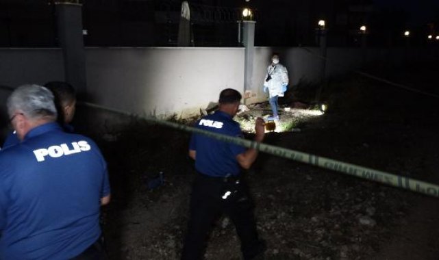 Genç kadının cesedi boş arazide bulundu