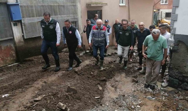 Giresun Valisi Enver Ünlü: "1 kayıp vatandaşımız harici can kaybımız yok"