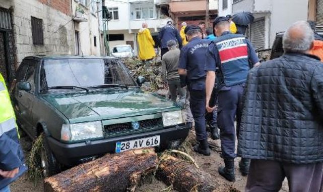 Giresun'da sağanak sele neden oldu