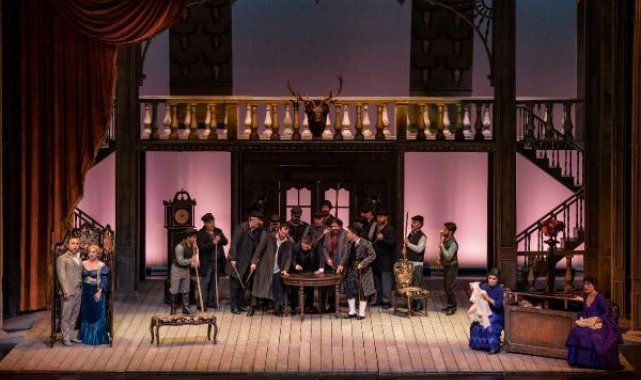 Giuseppe Verdi'nin 'Falstaff' operası, sezonun son gösterisiyle sahnedeydi