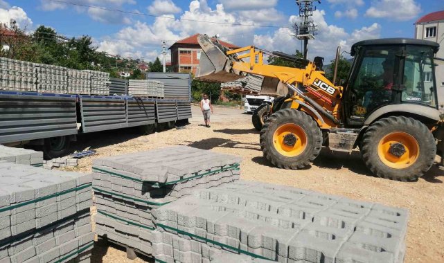 Gölpazarı'nda kaldırım yenileme çalışmaları başladı