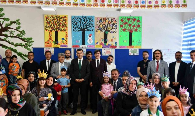 Gümüşhane'de 18 bin 883 öğrenci karne sevinci yaşadı