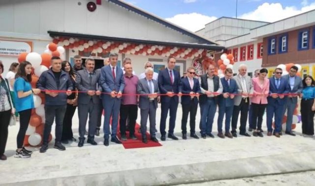 Hem staj yapacaklar hem de okulların ekmek ihtiyacını karşılayacaklar