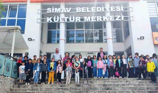 Hisarcık Atatürk İlkokulu öğrencileri sinemayla tanıştı