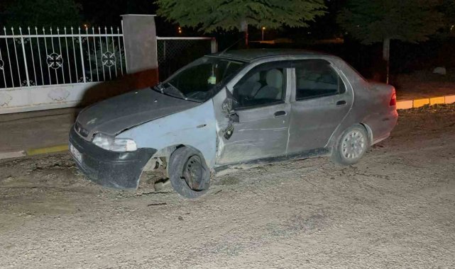 İki otomobilin çarpıştığı ve birisinin hurdaya döndüğü kazada yaralanan olmadı
