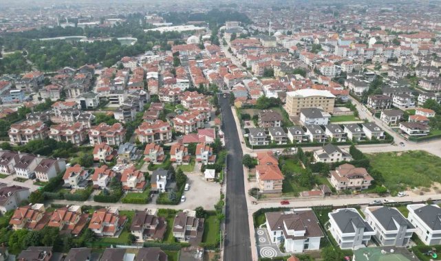 İnegöl park caddesinin asfaltı yenileniyor