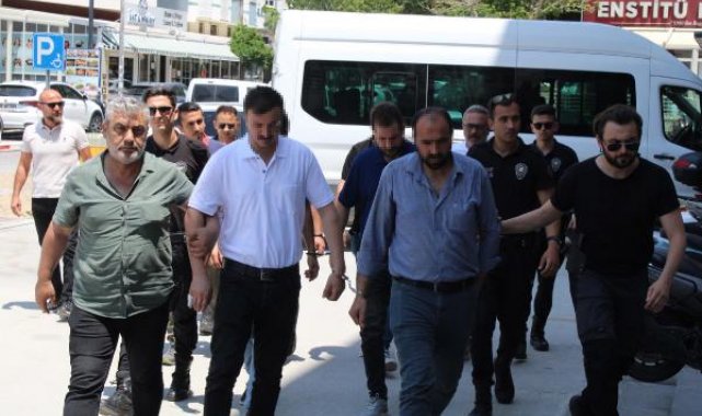 İnşaat işçileri arasında keser ve bıçaklı kavgaya 1 tutuklama