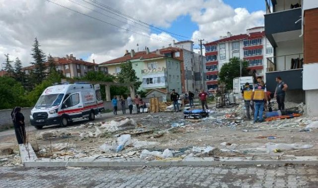 İnşaatın 4'üncü katından düşen işçi yaşamını yitirdi