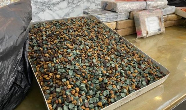 İstanbul'da 3 ilçede uyuşturucu operasyonu: 343 kilo 938 gram uyuşturucu ele geçirildi