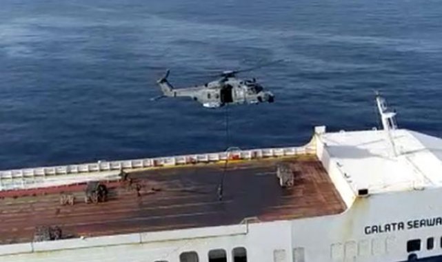 İtalya Savunma Bakanlığı: Türk bayraklı 'Galata Seaways' gemisine müdahale edildi, 25 kişi emniyete alındı