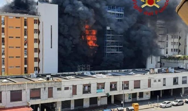 İtalya'nın başkenti Roma'da yangın: 1 ölü, 9 yaralı