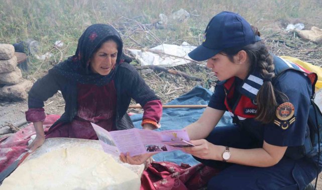 Jandarmadan tarım işçisi kadınlara KADES eğitimi