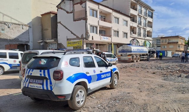 Kamyonun çarptığı kadın hayatını kaybetti