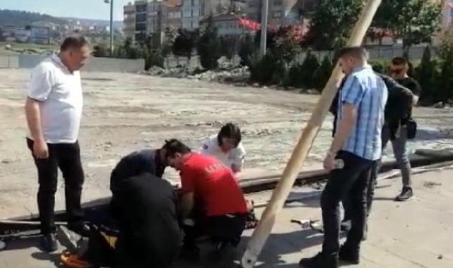 Karabük'te, Millet Bahçesi inşaatında 2 metre yükseklikten düşen işçi yaralandı