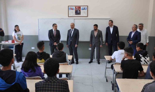Kars'ta 60 bin öğrenci karne aldı
