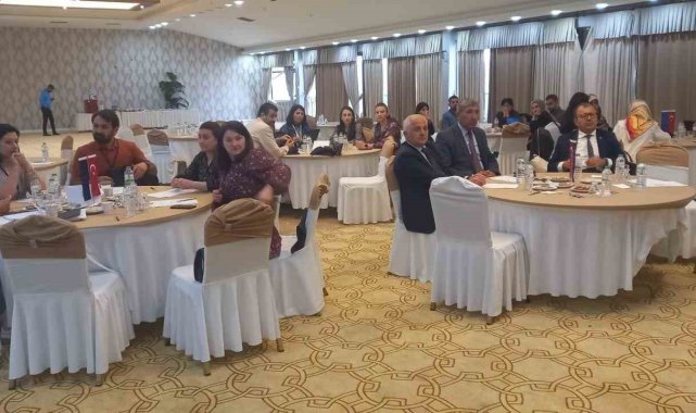 Kars'ta "Kadınlar Kooperatifler Yoluyla Güçlenmesi" Projesi