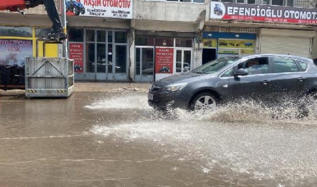 Kars'ta sağanak etkili oldu
