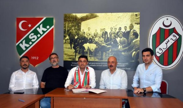 Karşıyaka'da Ersin Aka imzayı attı