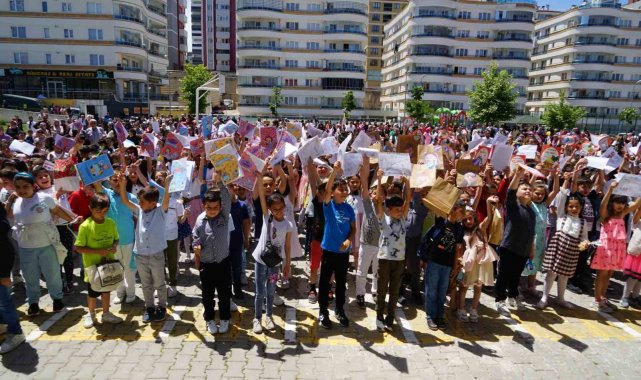 Kastamonu'da 58 bin öğrenci karnesini aldı