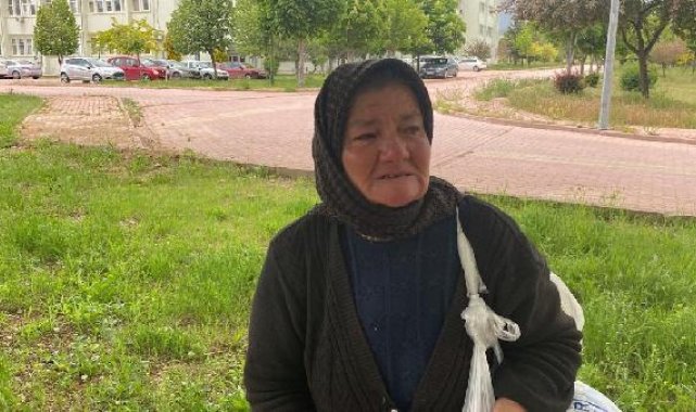 Kaybettiği 400 bin liralık para ve altın, çöpte bulundu