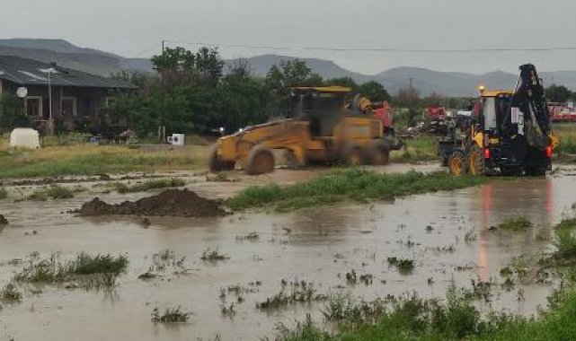 Kayseri'de sağanak etkili oldu