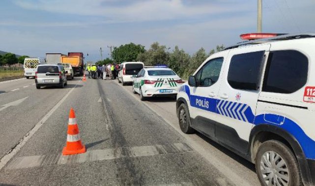 Kendisini çaldığı minibüse kilitledi, polis lastiklere ateş edip indirdi
