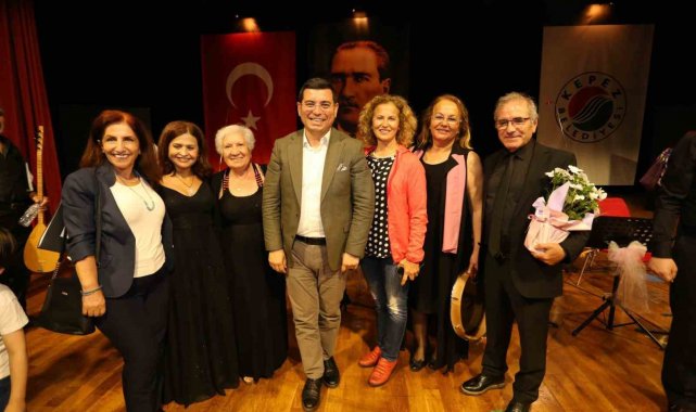 Kepez'de Anadolu'nun renkleri türkülerle dile geldi