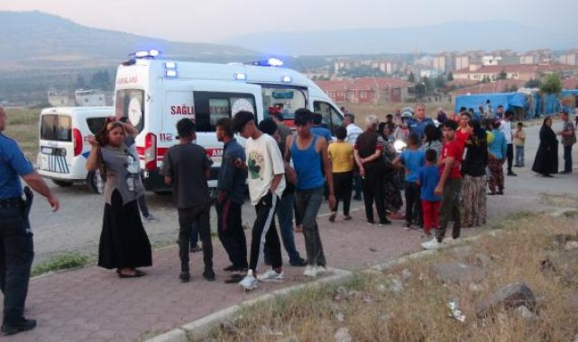 Kilis'te iki kardeşin silahlı kavgasında yoldan geçen 2 kadın yaralandı