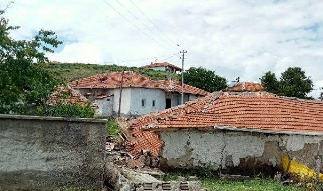 Kırşehir'de etkili olan sağanakta 10 küçükbaş hayvan öldü