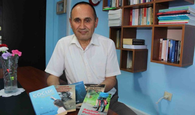 Kitap fabrikası okul müdürü