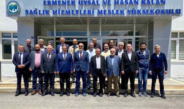 KMÜ Senatosu Ermenek'te toplandı
