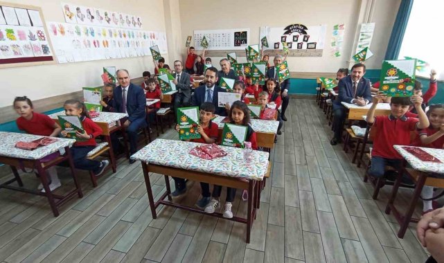 Konya'da 506 bin 475 öğrenci karne heyecanı yaşadı