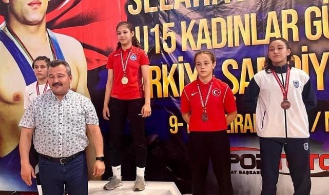 Kozanlı güreşçi aldığı derece ile milli takım kampına katılmaya hak kazandı