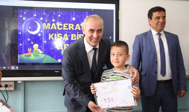 Kula'da 6 bin 362 öğrenci karne sevinci yaşadı