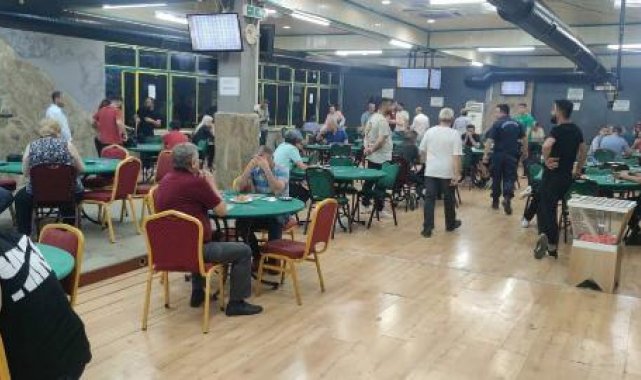 Kumar oynatan işletmeciye mühür bozmaktan 27'nci kez işlem