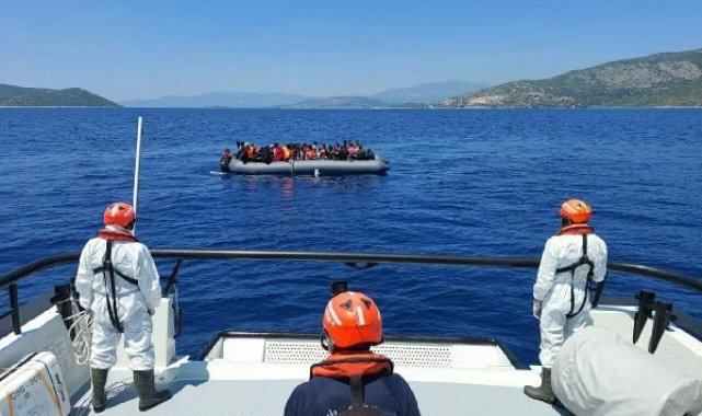 Kuşadası açıklarında geri itilen 58 kaçak göçmen kurtarıldı