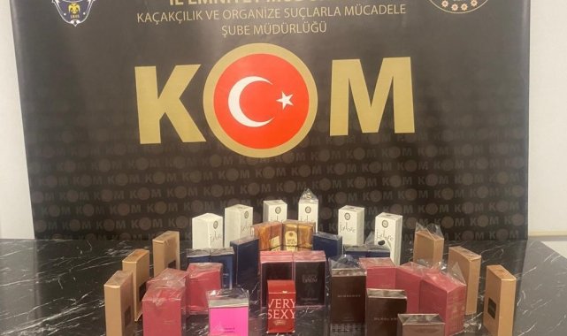 Kütahya'da bir araçta 36 adet kaçak parfüm ele geçirildi