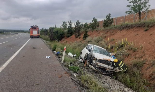 Kütahya'da otomobil şarampole devrildi: 1 yaralı