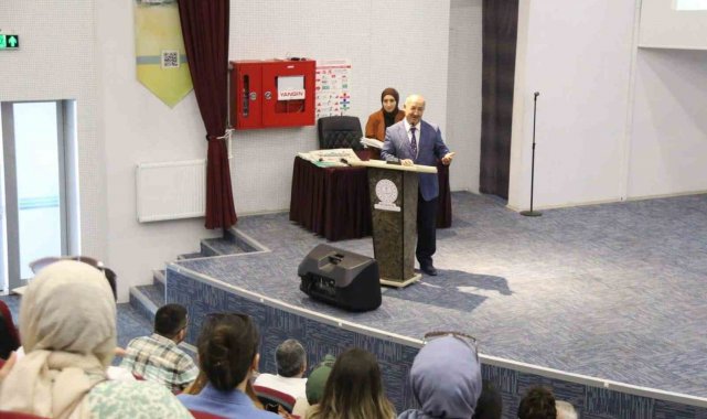 Kütahya'da Psikolojik Danışman ve Rehber Öğretmenler bilgilendirildi