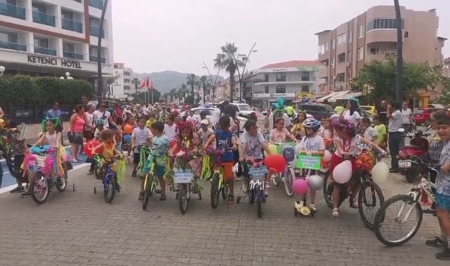 Marmarisli öğrenciler doğa için pedal çevirip dans etti