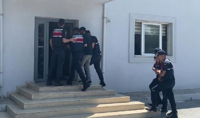 Mersin ve Adana'da silah kaçakçılığı operasyonu: 4 gözaltı
