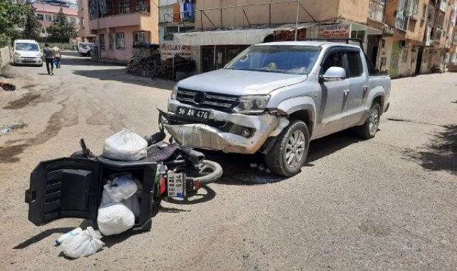Motokurye, kazada ağır yaralandı