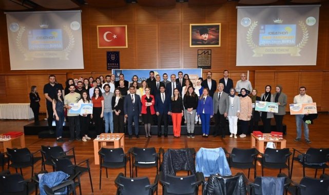 Mustafakemalpaşa Belediyesi 'Çevre' ödüle layık görüldü