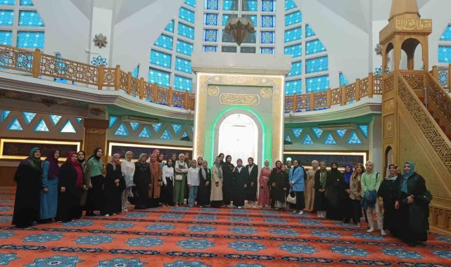 Öğrenciler Akçakoca'da sabah namazında buluştu